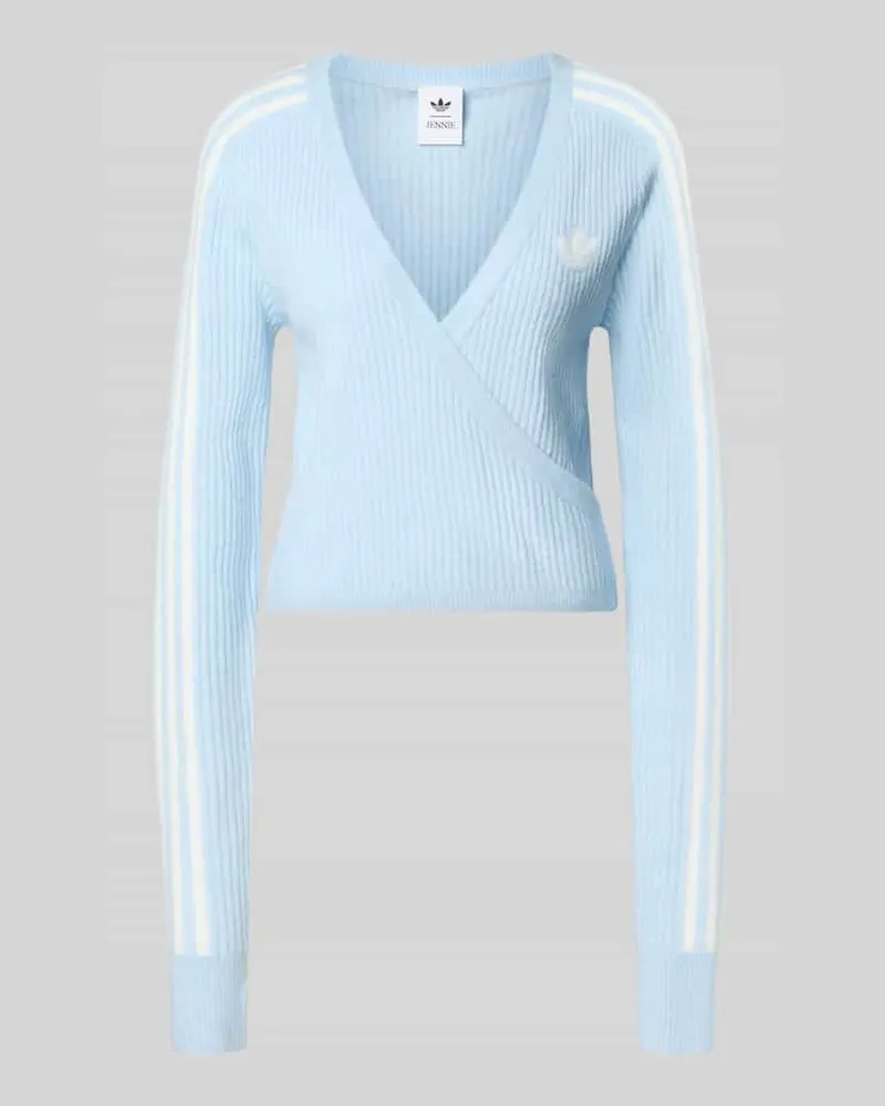 adidas Modern Fit Pullover mit Seitenstreifen Hellblau