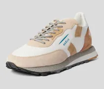 Sneaker mit Kontrastbesatz