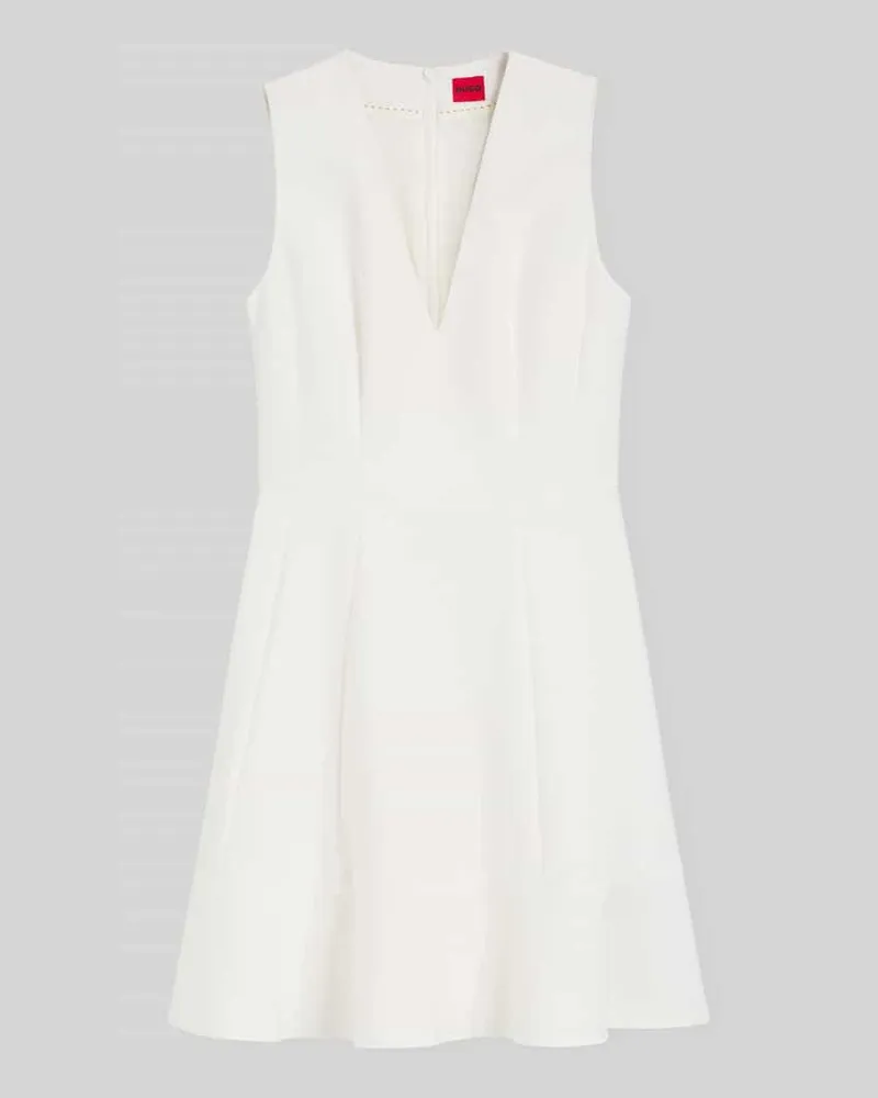 HUGO BOSS Figurbetontes Freizeitkleid mit tiefem V-Ausschnitt Modell 'KERSTY Offwhite