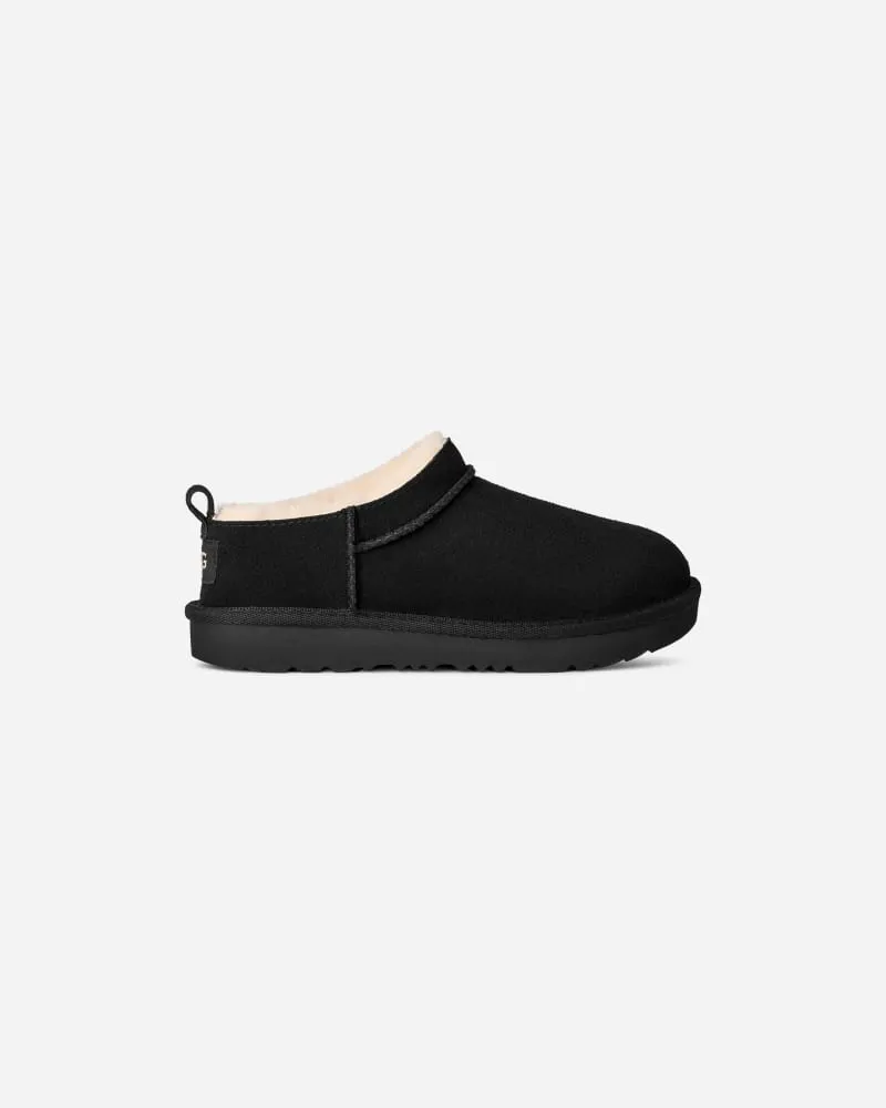 UGG Classic Micro Boot für Kinder in Black, Größe Veloursleder Black