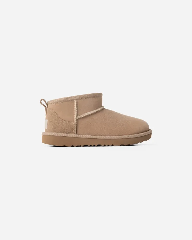 UGG Classic Ultra Mini Boot für Kinder | UGG® EU in Beige, Größe Twinface Sand