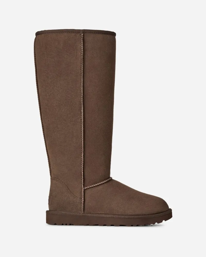 UGG Classic Ultra Tall Boot für Damen in Dusted Cocoa, Größe Dusted