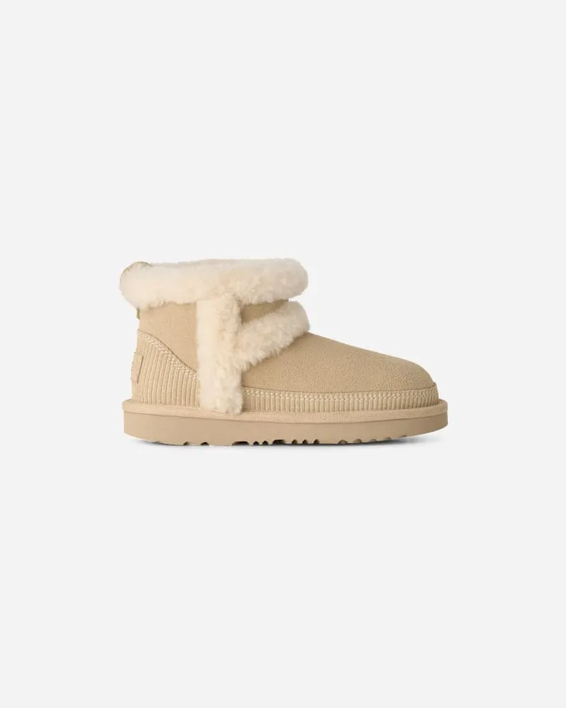 UGG Classic Mini II Heritage Boot für Kinder in Sand Castle, Größe Sand