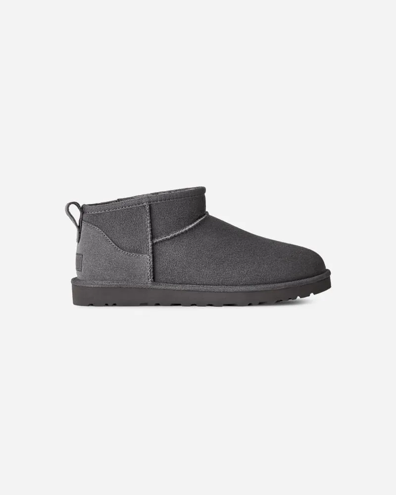 UGG Classic Ultra Mini für Herren | UGG® EU in Grey, Größe Schaffell Dark
