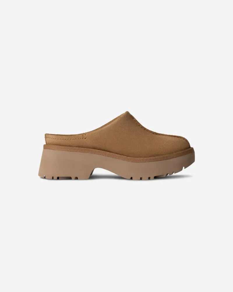 UGG New Heights Clog für Damen | UGG® EU in Brown, Größe Veloursleder Chestnut