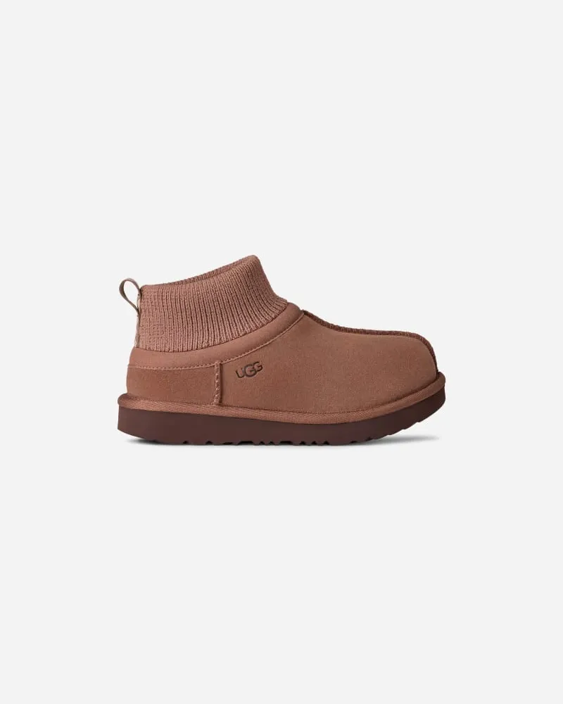 UGG Classic Ultra Mini Stretch Cuff Boot für Kinder in Rocky Oak, Größe Rocky