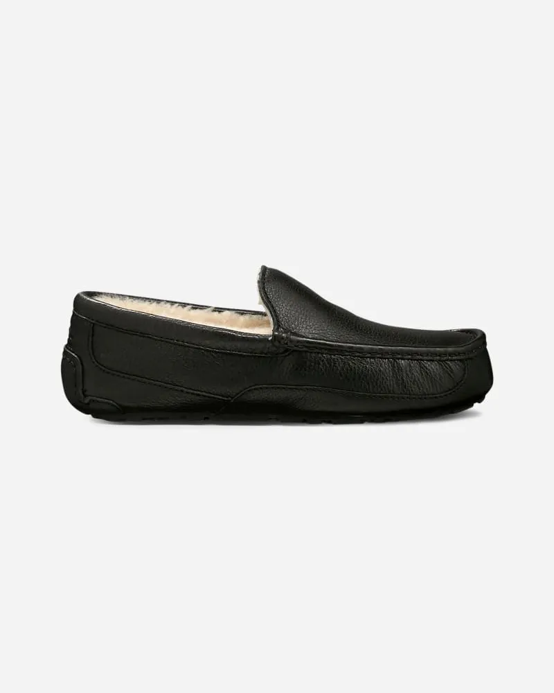 UGG Ascot Hausschuh für Herren | UGG® EU in Black, Größe Leder Black