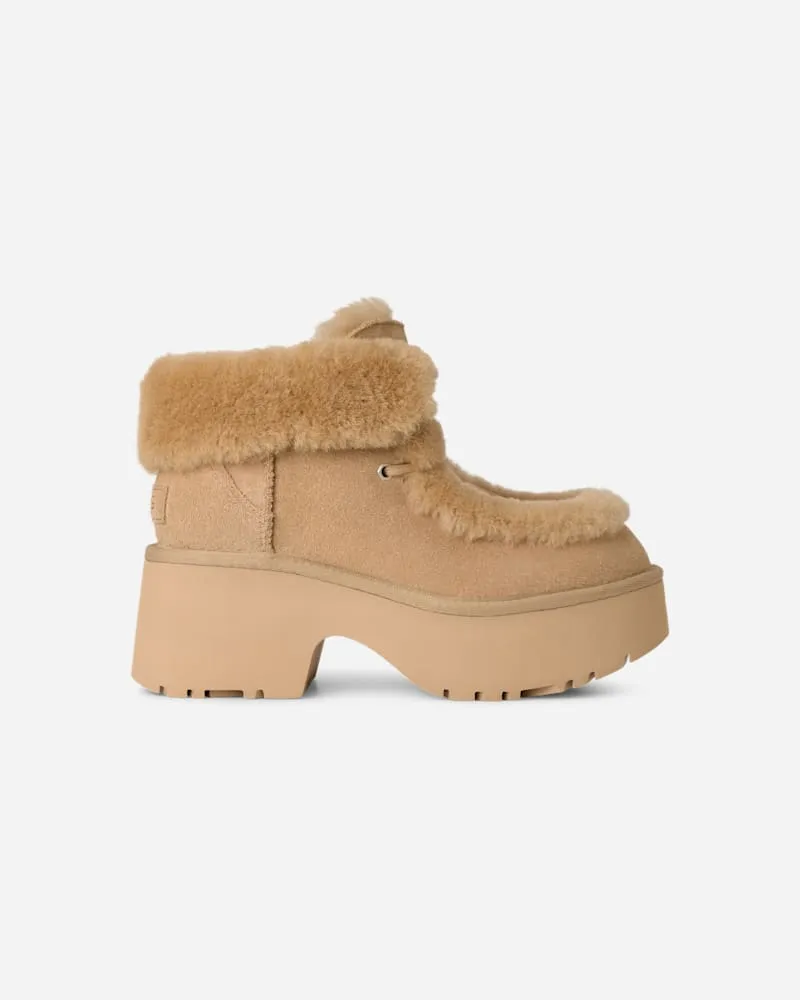 UGG Classic Esmee Schnürstiefel für Damen in Brown, Größe Veloursleder Mustard