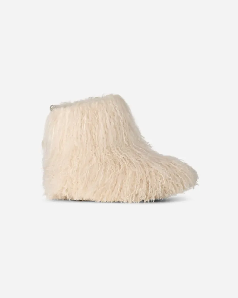 UGG Classic Short Fluff Momma für Damen | UGG® EU in Cream, Größe Schaffell Cream