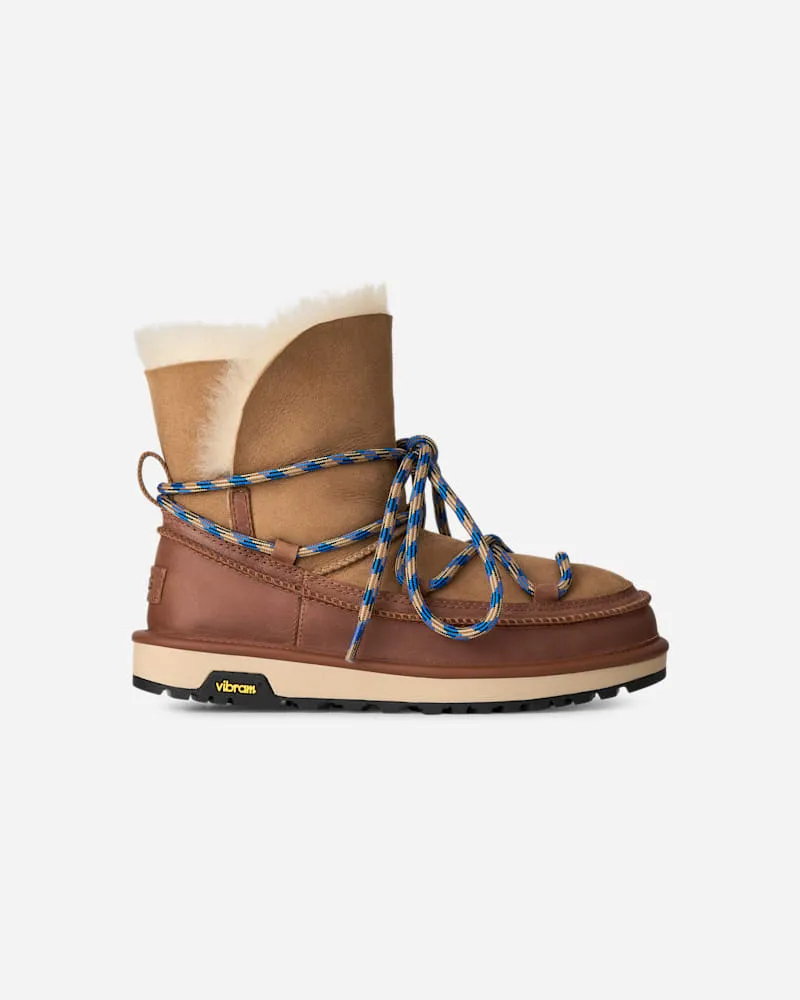 UGG Classic Tread Boot für Damen in Brown, Größe Chestnut
