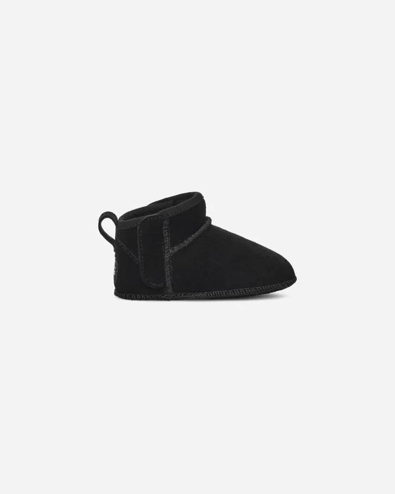 UGG Classic Ultra Mini Bootie für Kinder in Black, Größe Wildleder Black