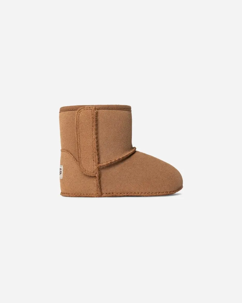 UGG Classic Baby-Boot für Kinder in Brown, Größe Veloursleder Chestnut