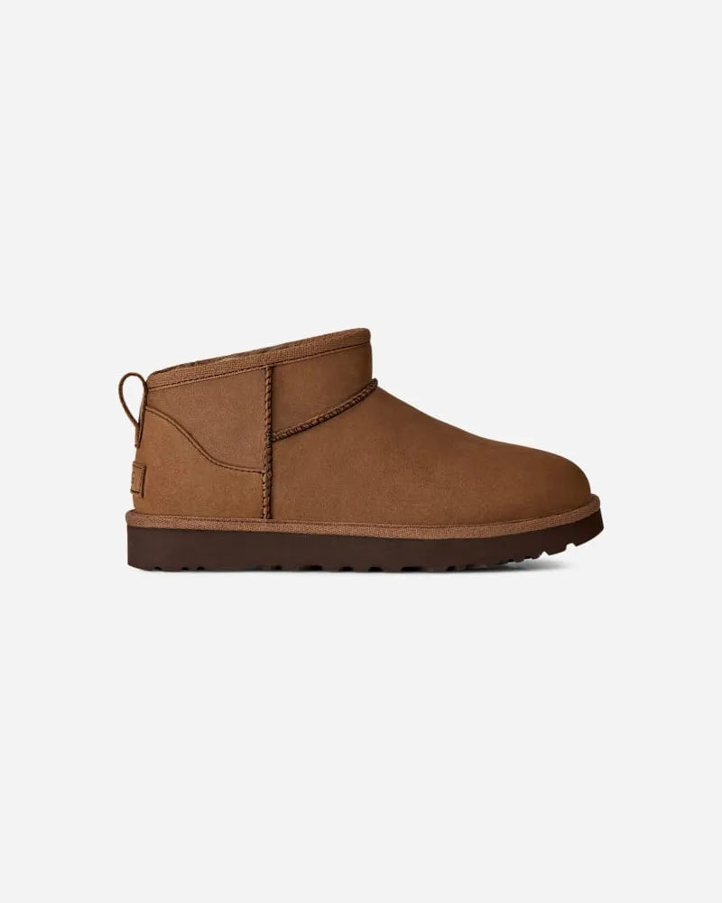 UGG Classic Ultra Mini Boot aus Nubukleder für Damen in Brown, Größe Dark