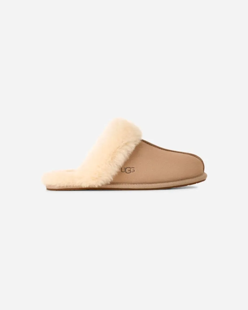 UGG Scuffette II Hausschuh für Damen | UGG® EU in Beige, Größe Veloursleder Sand