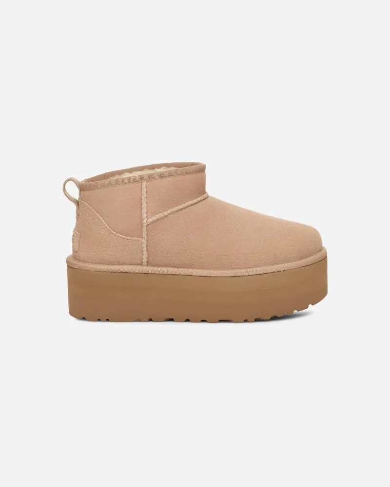 UGG Classic Ultra Mini Plateau-Boot für Damen | UGG® EU in Beige, Größe Veloursleder Sand