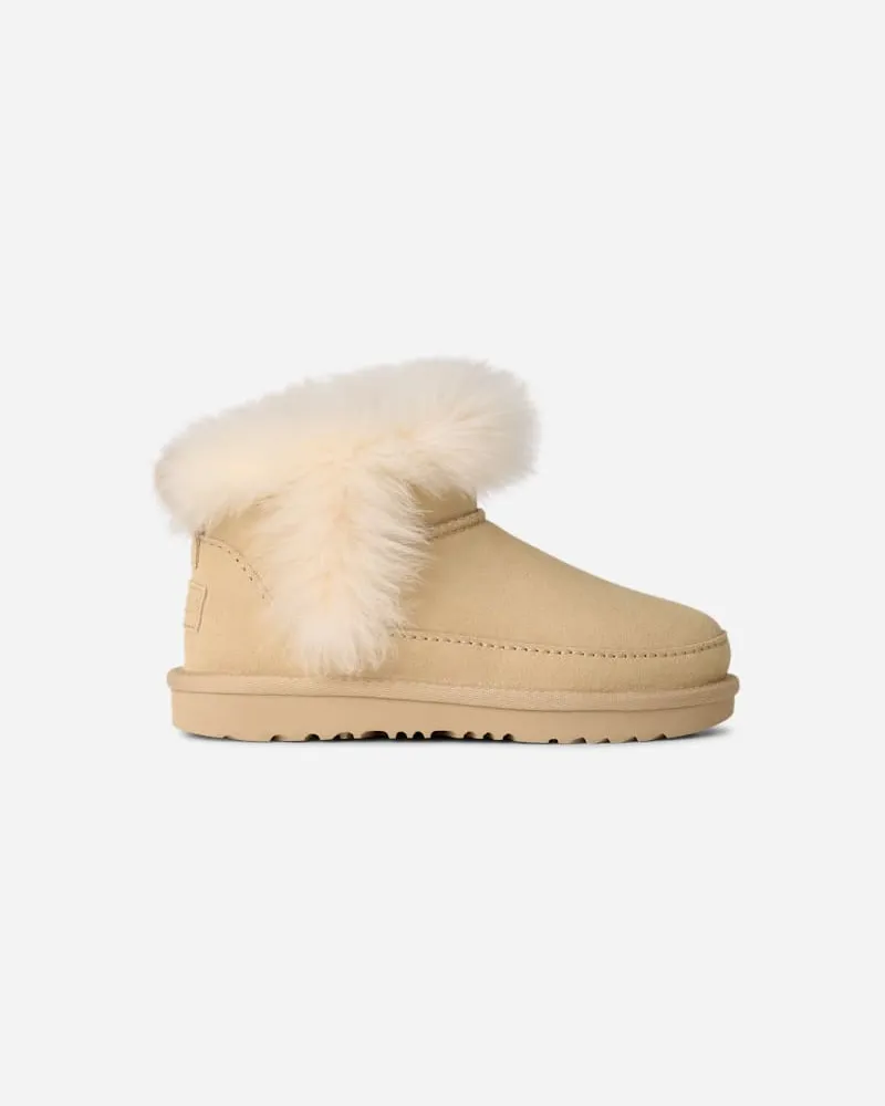 UGG Classic Ultra Mini Chalet Boot für Kinder in Sandcastle, Größe Veloursleder Sandcastle