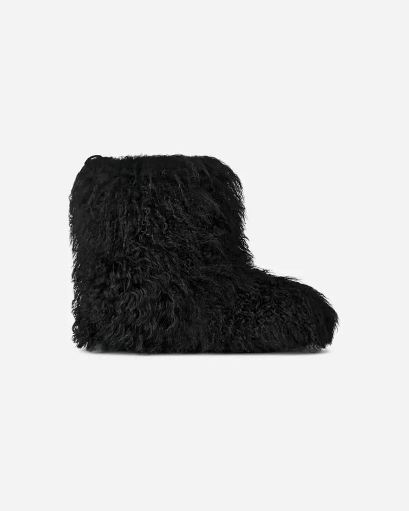 UGG Classic Short Fluff Momma Boot für Damen in Black, Größe Schaffell Black