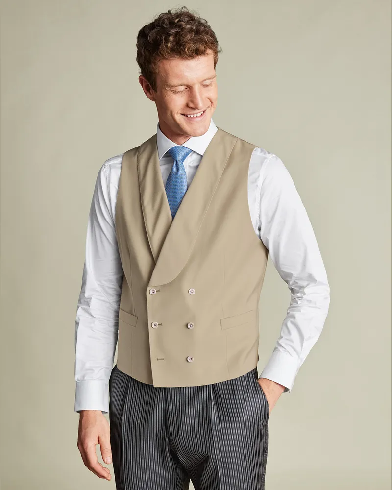 Charles Tyrwhitt Cutaway-Anzugweste Sandfarben Sandfarben