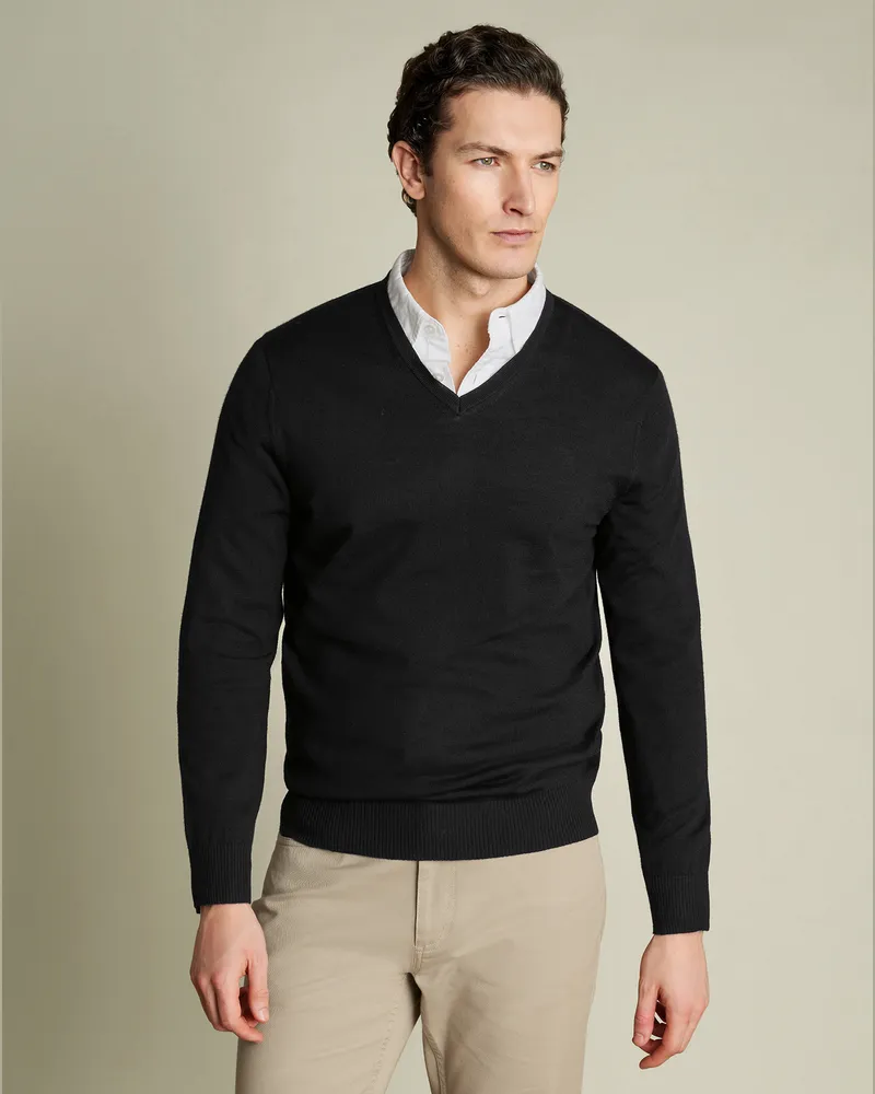 Charles Tyrwhitt Merinopullover mit V-Ausschnitt Schwarz