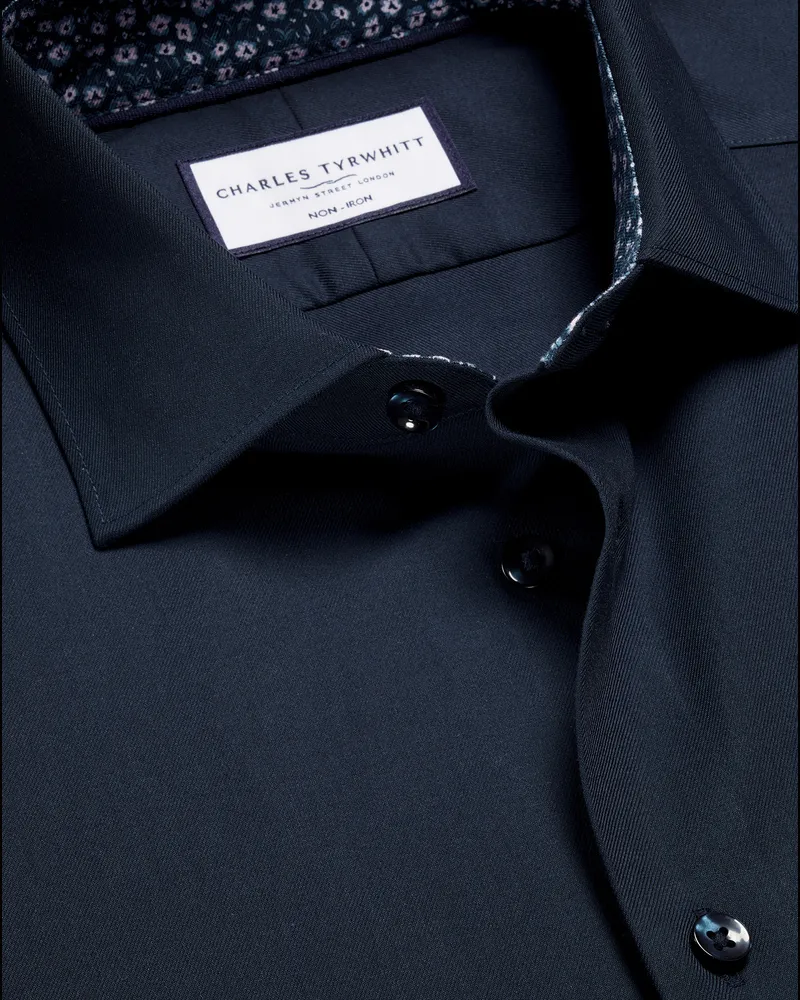 Charles Tyrwhitt Bügelfreies Stretch-Hemd Marineblau
