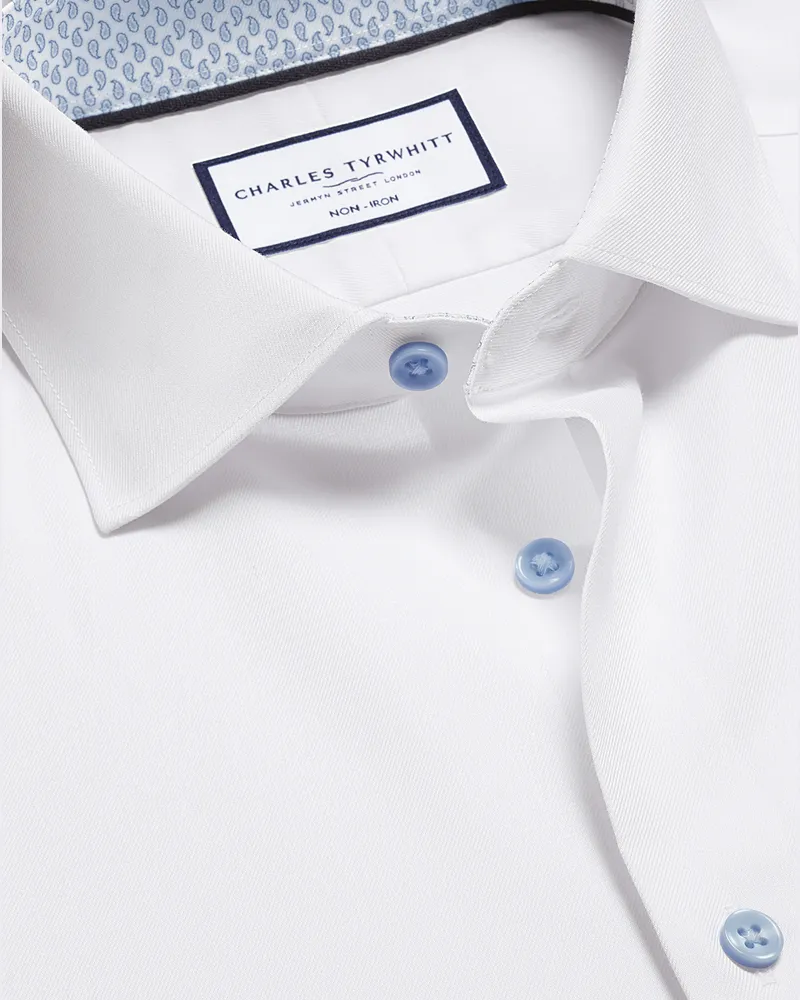 Charles Tyrwhitt Bügelfreies Stretch-Hemd Weiß