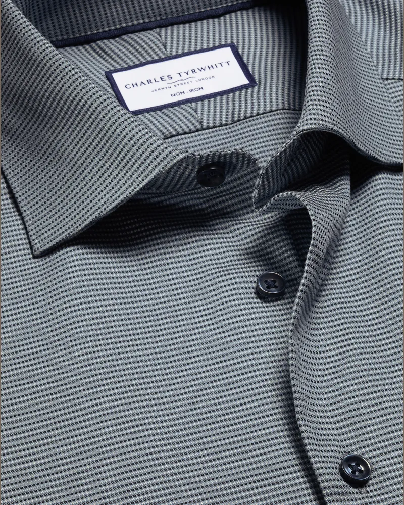 Charles Tyrwhitt Bügelfreies strukturiertes Anthrazit