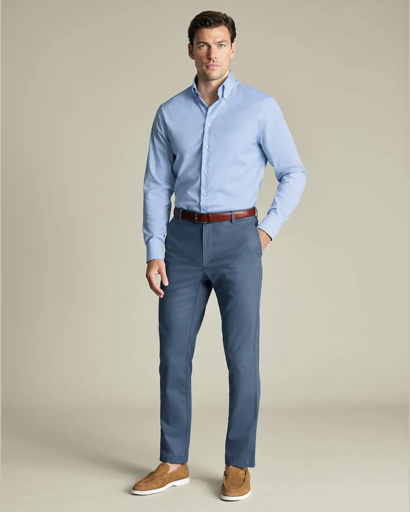 Charles Tyrwhitt Ultimative bügelfreie Chino Blau