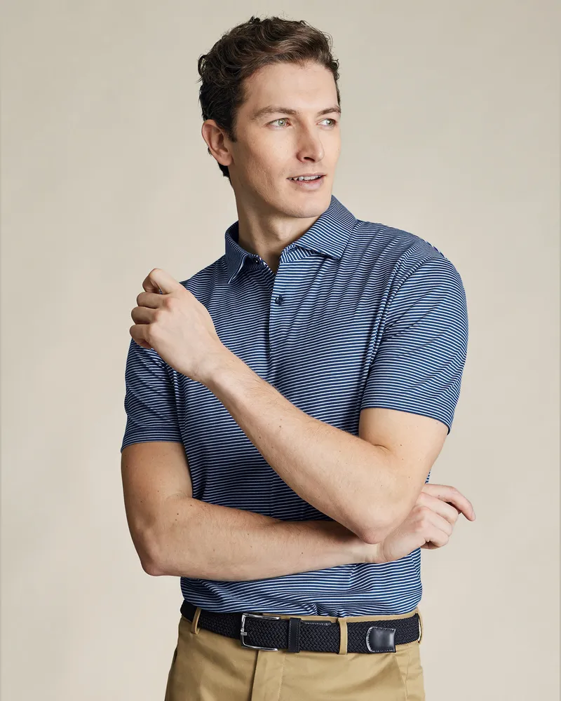Charles Tyrwhitt Performance Polo mit Streifen Marineblau
