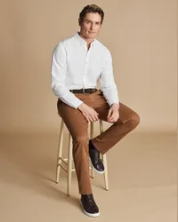 Charles Tyrwhitt Ultimative Bügelfreie Chino Braun