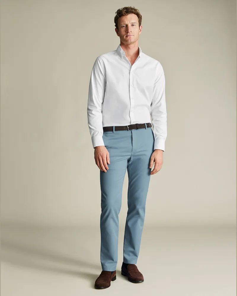 Charles Tyrwhitt Ultimative Bügelfreie Chino Blau