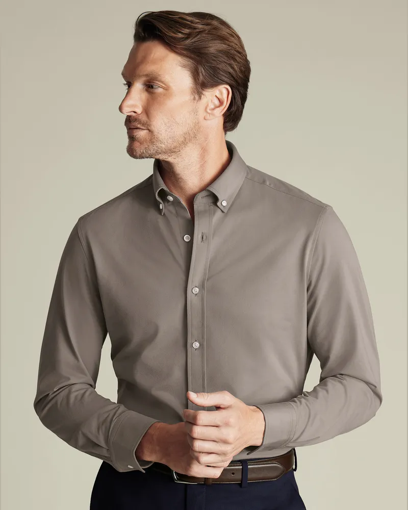 Charles Tyrwhitt Performance-Stretch-Hemd Braun