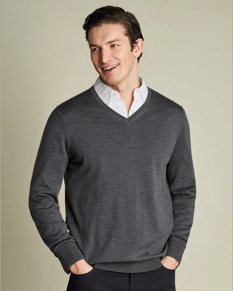 Charles Tyrwhitt Merinopullover mit V-Ausschnitt Grau