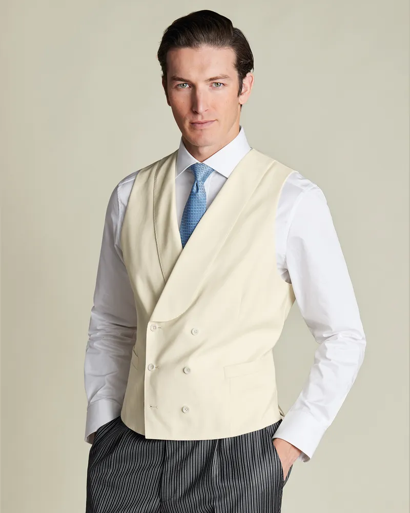 Charles Tyrwhitt Cutaway-Anzugweste Cremefarben Cremefarben