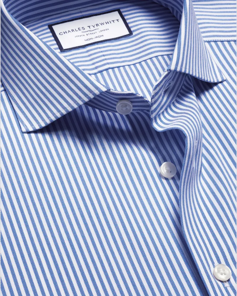 Charles Tyrwhitt Bügelfreies Performance Twill-Hemd und Streifen Königsblau Königsblau