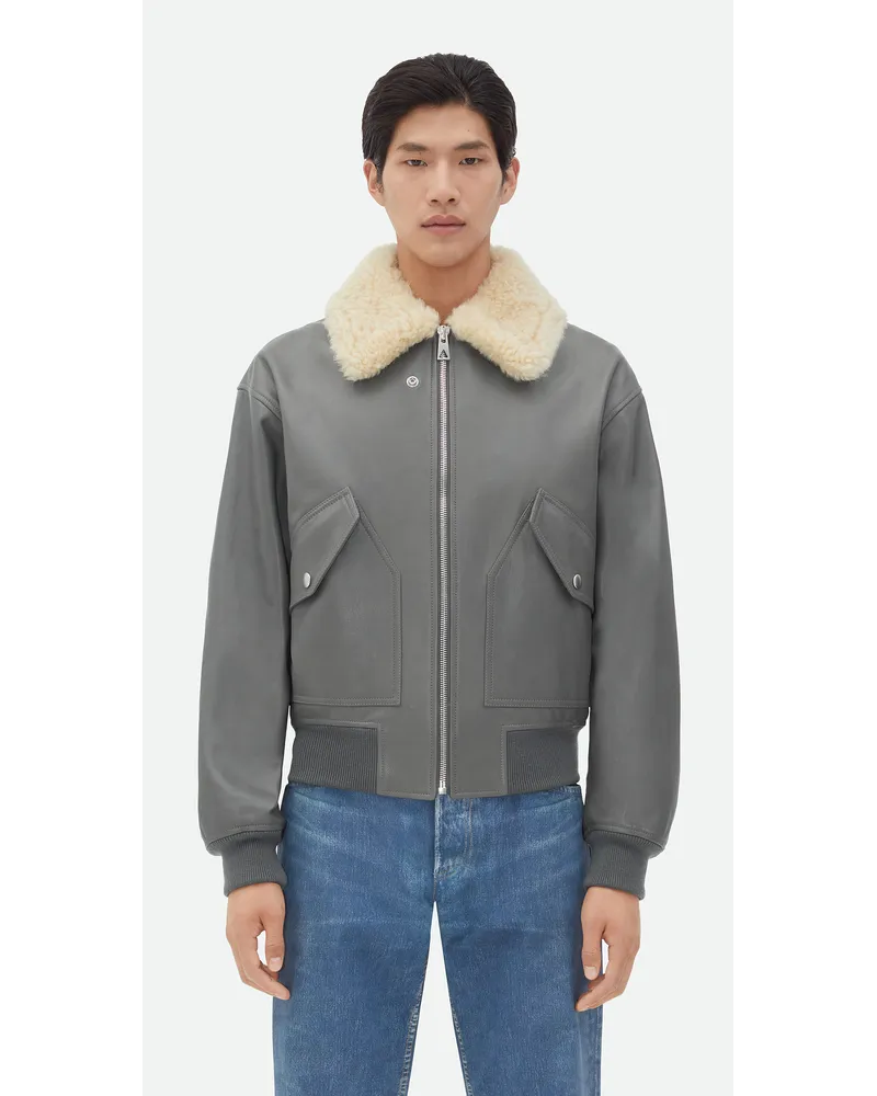 Bottega Veneta Jacke Aus Leder Mit Kragen Aus Shearling Cement