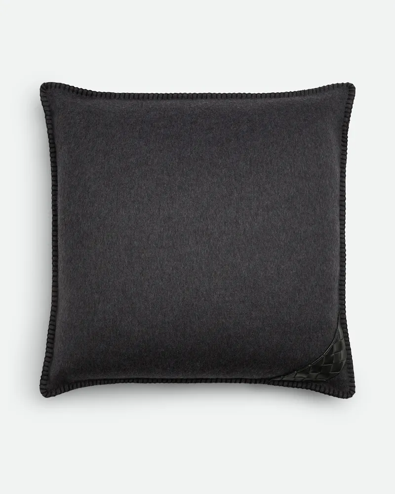 Bottega Veneta Kissen Mit Intrecciato Aufnäher - Grau & Silberfarben - Unisex - 90 % Wolle & 10 % Kaschmir Grau