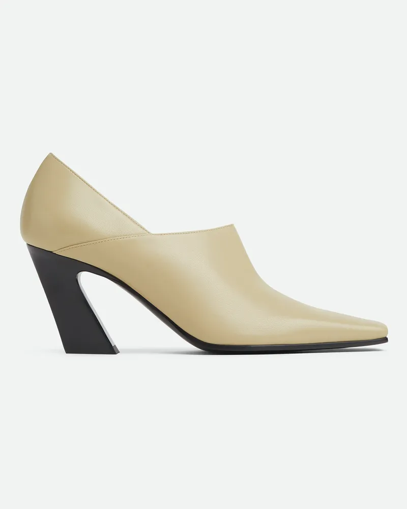 Bottega Veneta Lewis Pumps Light