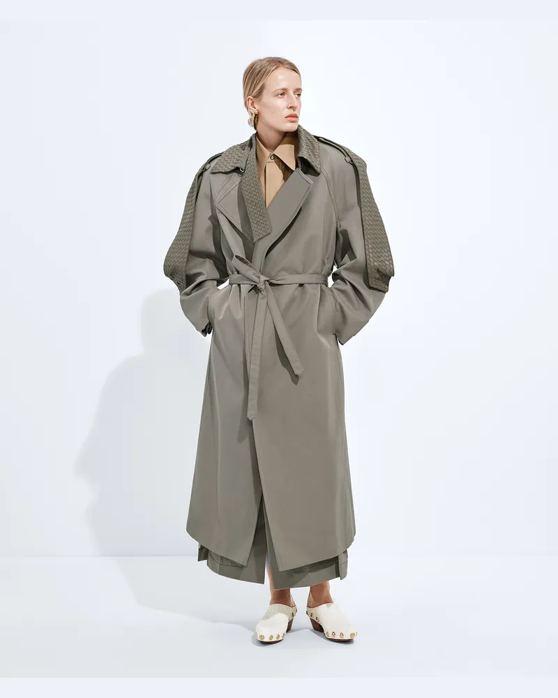 Bottega Veneta Trenchcoat aus Baumwolle und Seidengabardine-Grau & Silberfarben - Damen Grau