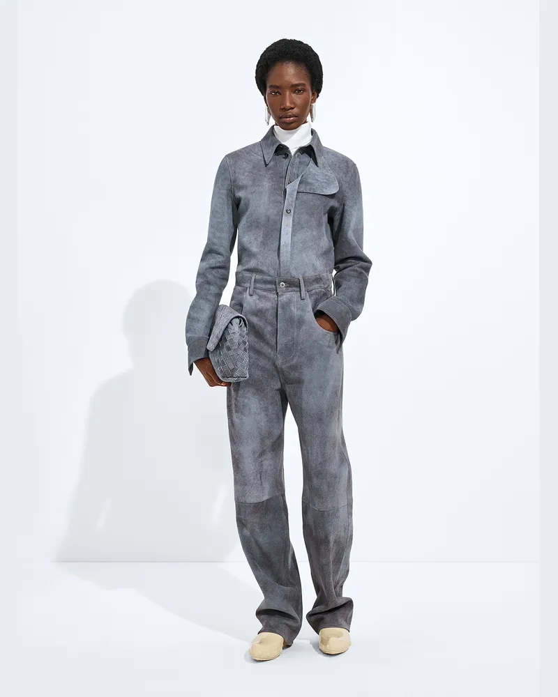 Bottega Veneta Hose aus Wildleder mit wolkigem Finish-Grau - Damen Grau