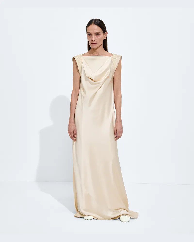 Bottega Veneta Kleid aus fließendem Seidensatin-Beige - Damen Beige