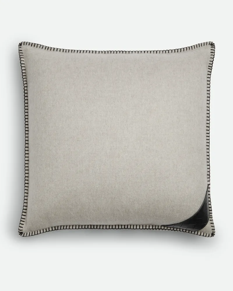 Bottega Veneta Kissen Mit Intrecciato Aufnäher - Grau - Unisex Grau