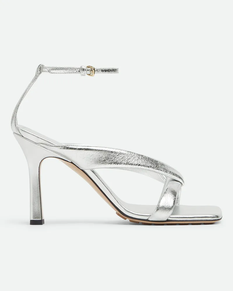 Bottega Veneta Riva Riemchensandalen Silver