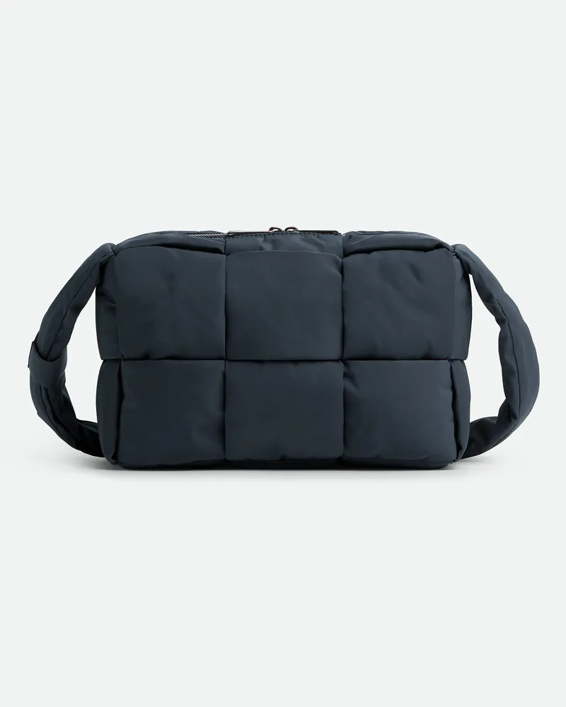 Bottega Veneta Mittelgroße Arco Padded Camera Bag Shadow