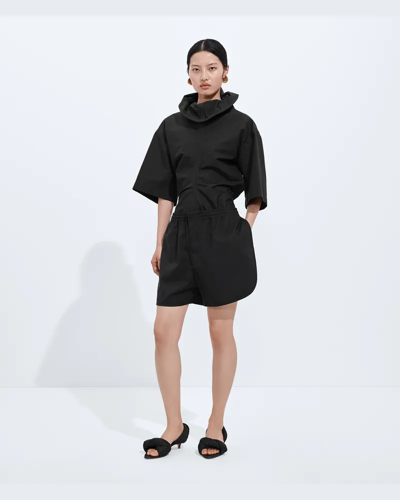 Bottega Veneta Shorts aus leichtem Wolltwill-Schwarz - Damen Schwarz