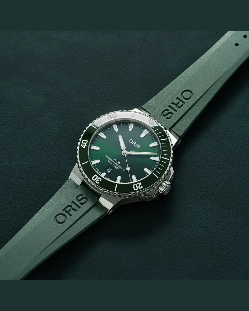 ORIS Herrenuhr Aquis 01 733 7789 4157-07 4 23 37FC Grün