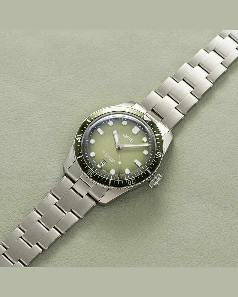 ORIS Herrenuhr Divers Sixty-Five 01 733 7707 4057-07 8 20 18 Grün