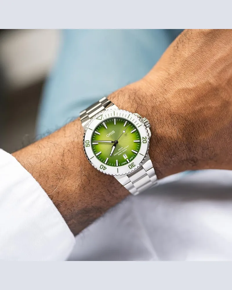 ORIS Herrenuhr Aquis 01 733 7787 4137-07 8 22 04PEB Grün