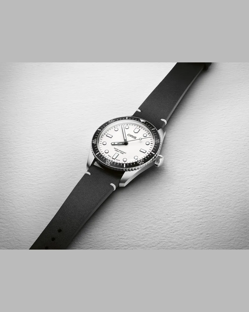 ORIS ORIS SOCIAL CLUB Barcelona 40mm Herrenuhr 01 733 7707 4051 OSC-AMS-Set 