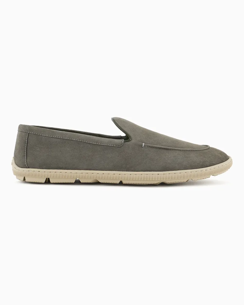Giorgio Armani Slip-Ons aus Veloursleder Grau