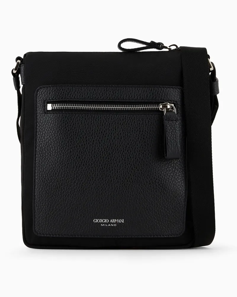 Giorgio Armani ASV Crossbody Bag aus Nylon und genarbtem Leder Schwarz